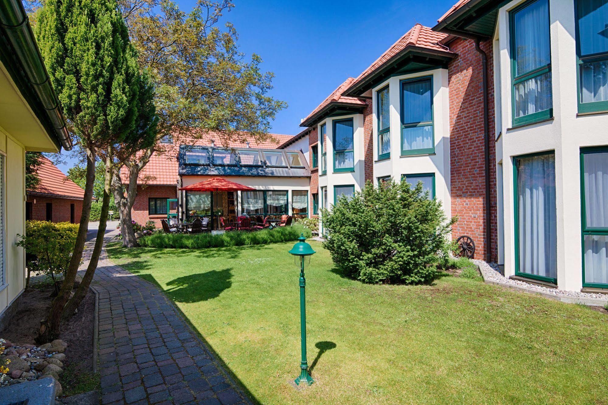 Hotel Garni Nussbaumhof Uckeritz Exterior foto